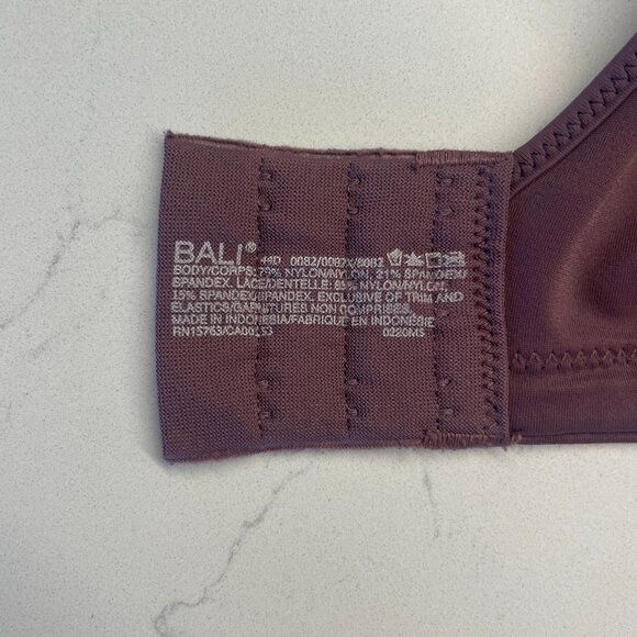 Bali Passion For Comfort Smoothing & Light Lift Bra in Purple, Size,44D - Picture 3 of 4